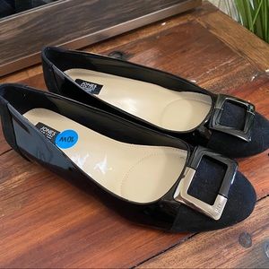 Brand new black flats